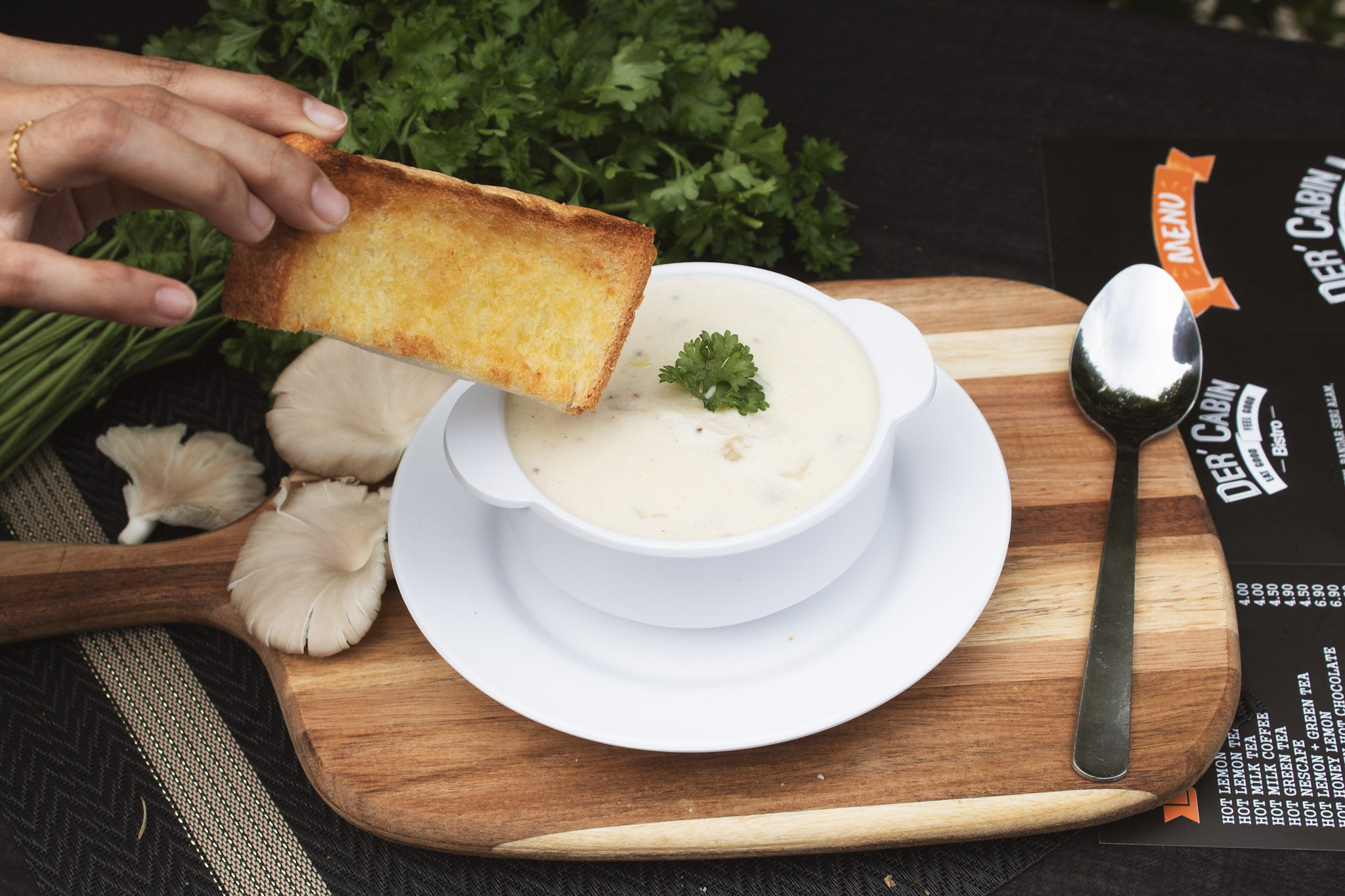 HOMEMADE MUSHROOM SOUP